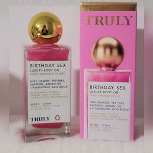 TRULY Birthday Sex Luxury Body Oil Vegan clean Beauty